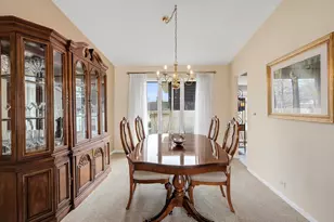 703 E Redwood Ln, Arlington Heights, IL 60004 - Photo 9