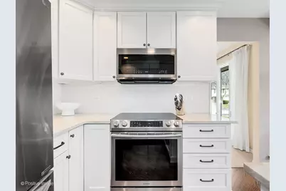 703 E Redwood Lane, Arlington Heights, IL 60004 - Photo 11