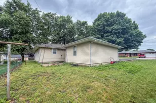 811 N East St, Leroy, IL 61752 - Photo 17