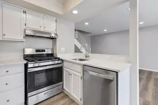 262 Inverrary Ln, Deerfield, IL 60015 - Photo 11