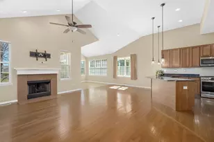 1780 Briarheath Dr, Aurora, IL 60505 - Photo 11