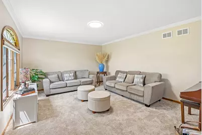 7916 Dooneen Avenue, Tinley Park, IL 60477 - Photo 5