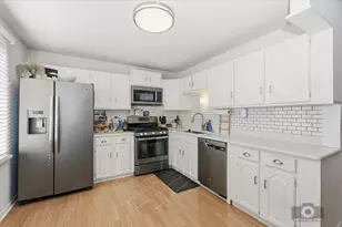 113 Lexington Dr, Bolingbrook, IL 60440 - Photo 5