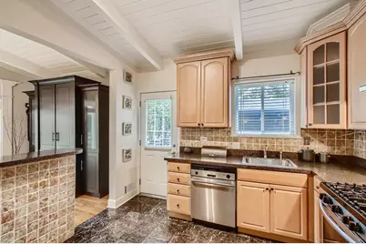 9529 Keystone Avenue, Skokie, IL 60076 - Photo 7