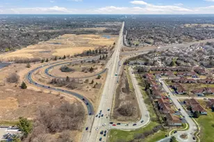 823 E Coach Rd, Palatine, IL 60074 - Photo 33