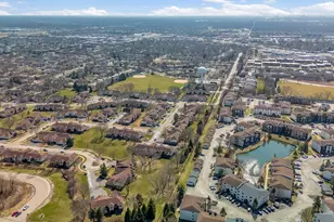 823 E Coach Rd, Palatine, IL 60074 - Photo 31