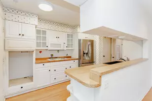 1410 Pebblecreek Dr, Glenview, IL 60025 - Photo 9