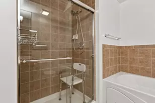 1277 E Thacker St, Des Plaines, IL 60016 - Photo 17