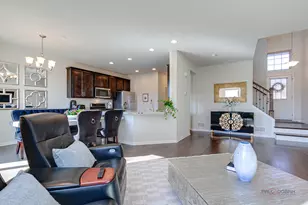 246 Belmont Dr, Lincolnshire, IL 60069 - Photo 7