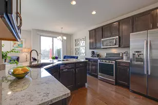 246 Belmont Dr, Lincolnshire, IL 60069 - Photo 11