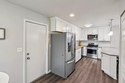 1628 Hilton Head Drive, Naperville, IL 60563 - Photo 15