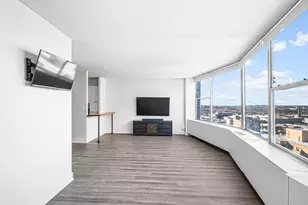 5757 N Sheridan Rd, Chicago, IL 60660 - Photo 3