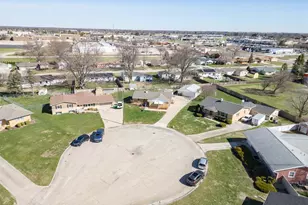 989 Dayton Ct, Galesburg, IL 61401 - Photo 33