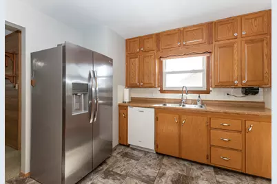 989 Dayton Court, Galesburg, IL 61401 - Photo 9