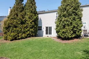 2889 Peachtree Cir, Aurora, IL 60502 - Photo 23