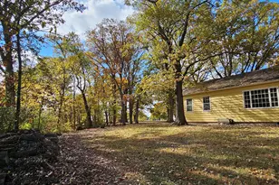 404 Oak Dr, Roberts, IL 60962 - Photo 3