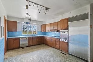 404 Oak Dr, Roberts, IL 60962 - Photo 13