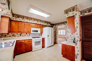 460 S Ralph St, Watseka, IL 60970 - Photo 15