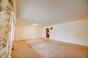 460 S Ralph St, Watseka, IL 60970 - Photo 9