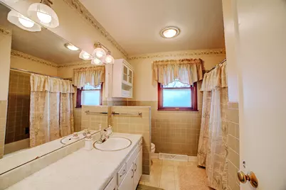 460 S Ralph Street, Watseka, IL 60970 - Photo 35