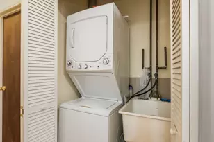 1249 N Cleaver St, Chicago, IL 60642 - Photo 13