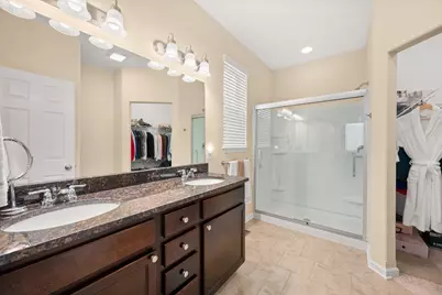 21 W Winterberry Avenue, Cortland, IL 60112 - Photo 15