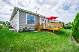 21 W Winterberry Ave, Cortland, IL 60112 - Photo 27