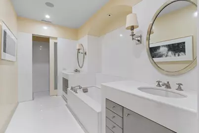 199 E Lake Shore Drive #4W, Chicago, IL 60611 - Photo 29