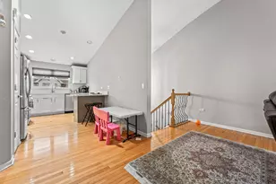 2987 Saganashkee Ln, Naperville, IL 60564 - Photo 15