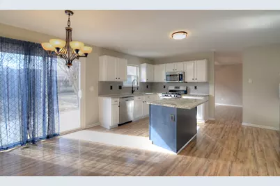 1752 Tallmeadow Drive, Dekalb, IL 60115 - Photo 7