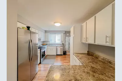 8422 W Catalpa Avenue #202, Chicago, IL 60656 - Photo 13