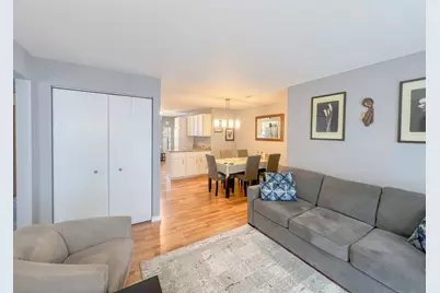 8422 W Catalpa Avenue #202, Chicago, IL 60656 - Photo 7