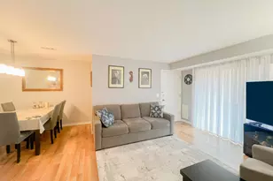 8422 W Catalpa Ave, Chicago, IL 60656 - Photo 9