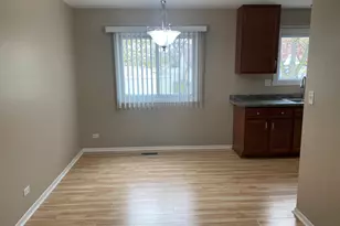 668 Niagara Dr, Bolingbrook, IL 60440 - Photo 5