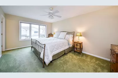 304 Camarie Court, Naperville, IL 60540 - Photo 17