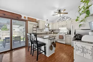 1007 Leawood Dr, Joliet, IL 60431 - Photo 11