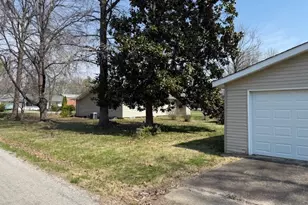 302 Ward St, Energy, IL 62933 - Photo 33