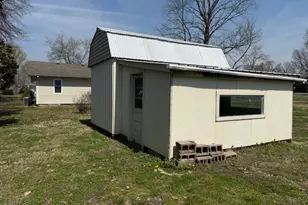 302 Ward St, Energy, IL 62933 - Photo 31