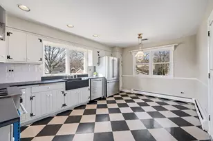 4816 Linscott Ave, Downers Grove, IL 60515 - Photo 9