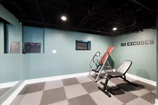 272 N Willow Rd, Elmhurst, IL 60126 - Photo 29