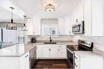 272 N Willow Road, Elmhurst, IL 60126 - Photo 11