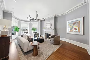 1352 N La Salle Dr, Chicago, IL 60610 - Photo 3