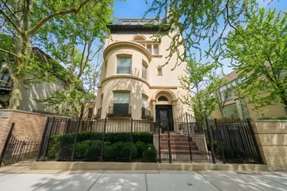 1352 N La Salle Drive, Chicago, IL 60610 - Photo 1