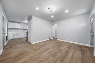 107 E 149th St, Harvey, IL 60426 - Photo 7