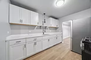 107 E 149th St, Harvey, IL 60426 - Photo 9