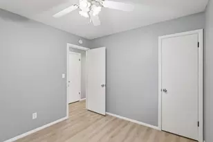 1134 Franklin Ave, Winthrop Harbor, IL 60096 - Photo 11