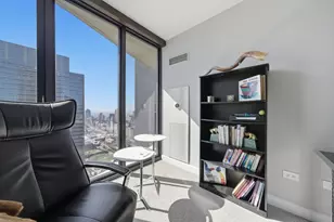 225 N Columbus Dr, Chicago, IL 60601 - Photo 19