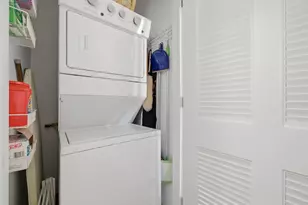 225 N Columbus Dr, Chicago, IL 60601 - Photo 25