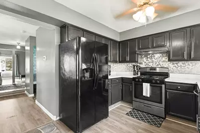 554 Alton Court, Carol Stream, IL 60188 - Photo 9