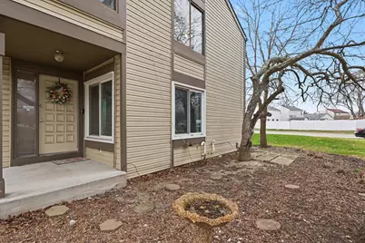 554 Alton Court, Carol Stream, IL 60188 - Photo 3